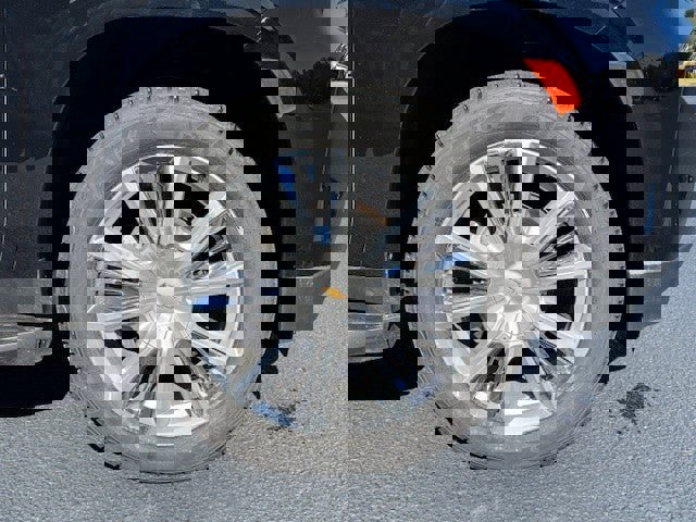 Certified 2022 Chevrolet Tahoe High Country w/ LPO, Illumination Package image 11