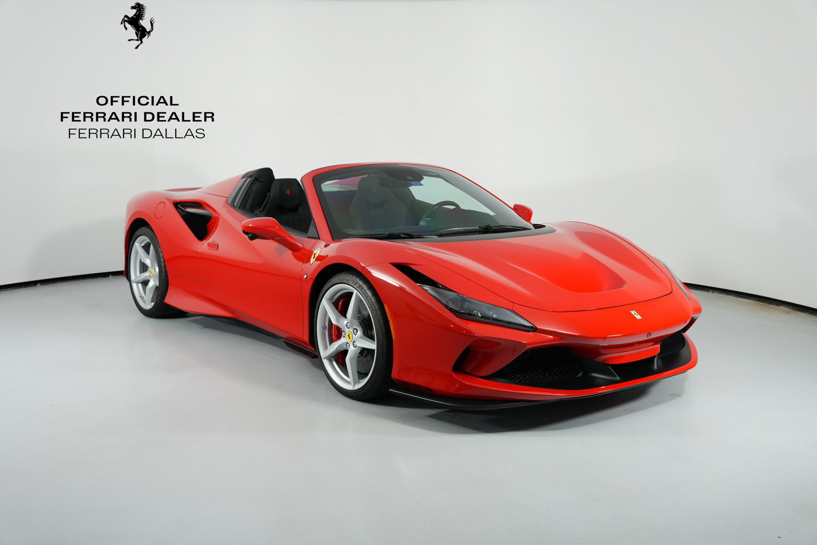 Used 2023 Ferrari F8 Spider RWD image 1