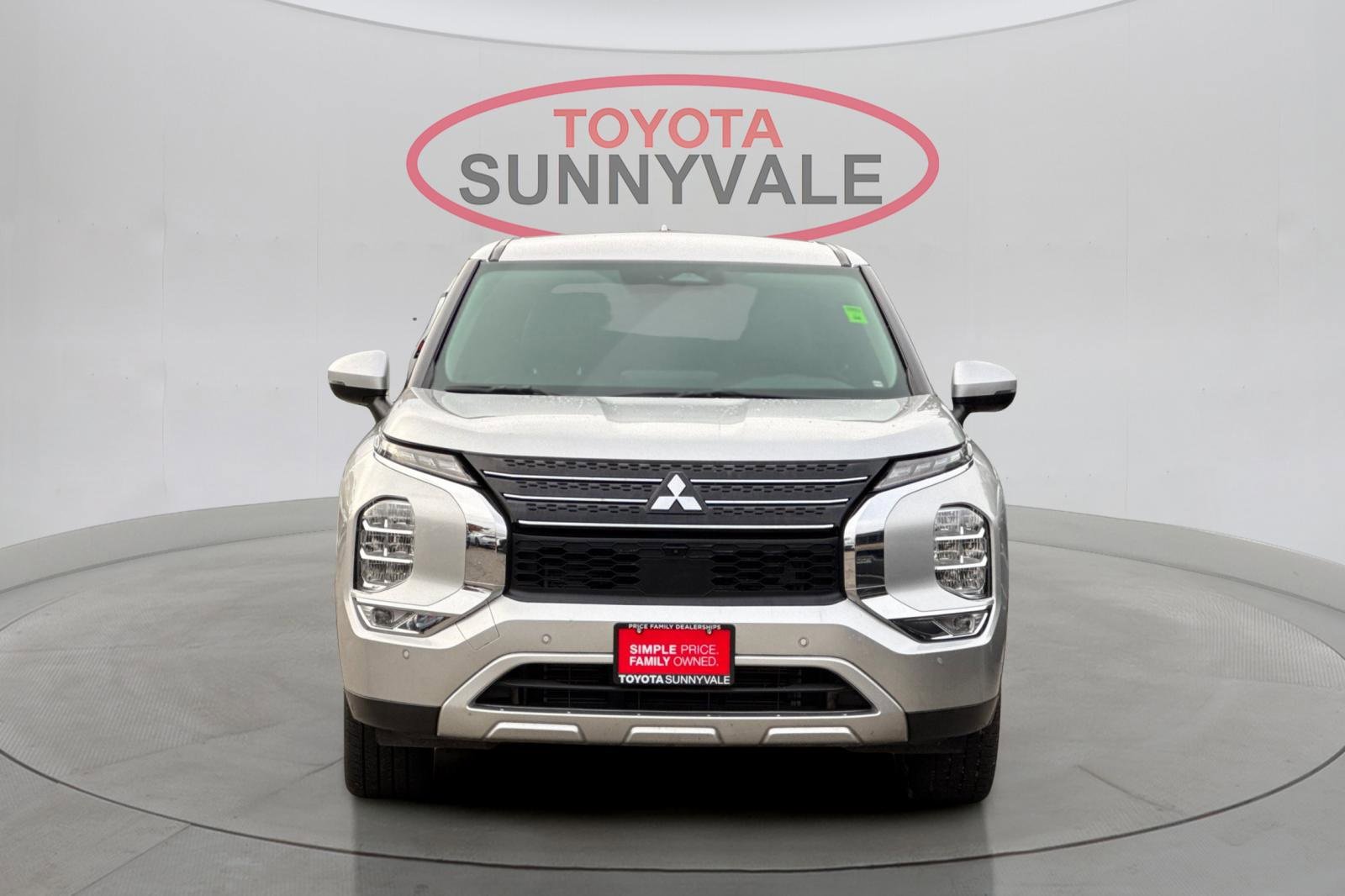 Used 2024 Mitsubishi Outlander SE image 11