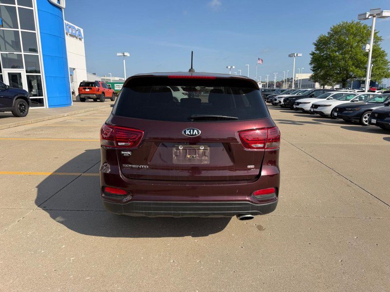 Used 2019 Kia Sorento LX FWD image 3