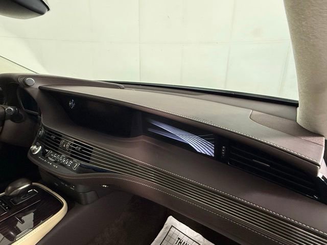 Used 2018 Lexus LS 500 w/ Interior Upgrade Package RWD image 27
