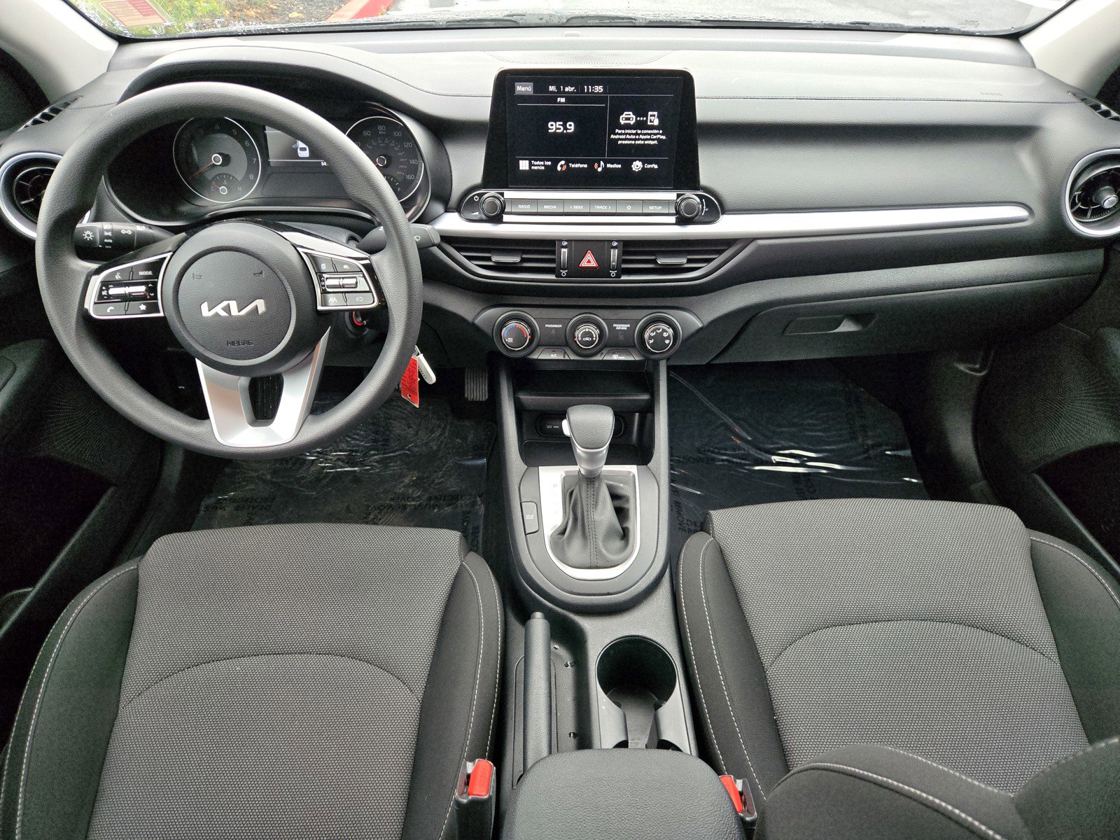 Certified 2022 Kia Forte LXS image 13