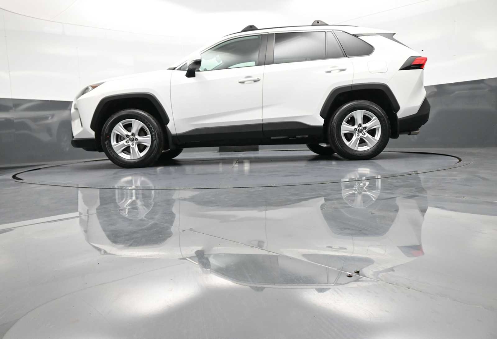 Certified 2021 Toyota RAV4 XLE AWD/4WD image 30
