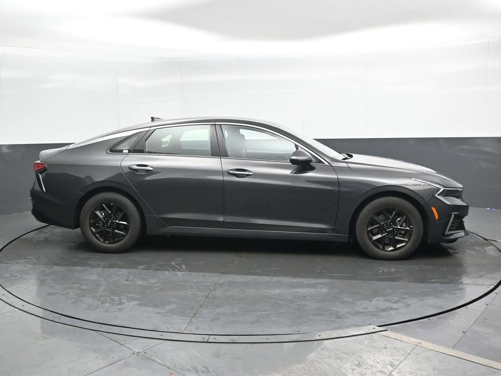 Used 2025 Kia K5 LXS FWD image 4