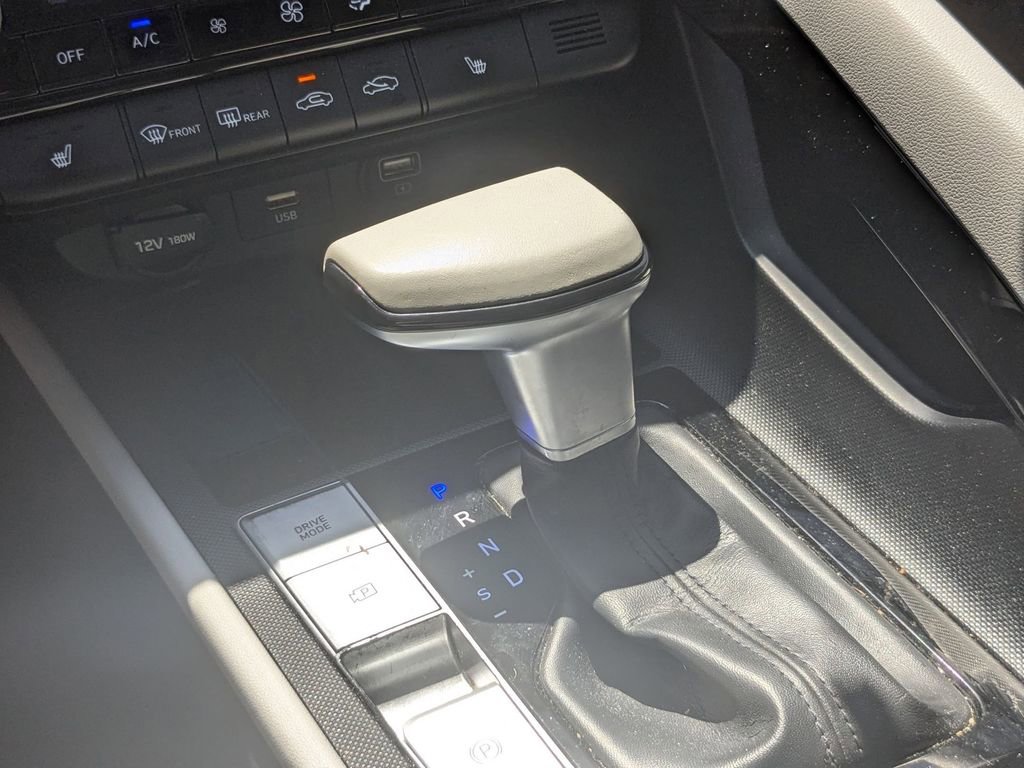 Used 2022 Hyundai Elantra Limited FWD image 22