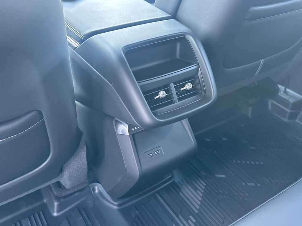 New 2026 Cadillac Lyriq Sport image 10