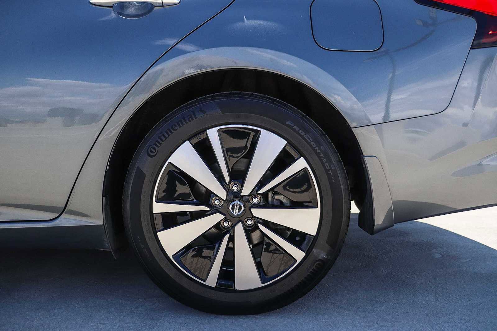 Used 2020 Nissan Altima 2.5 SV image 10