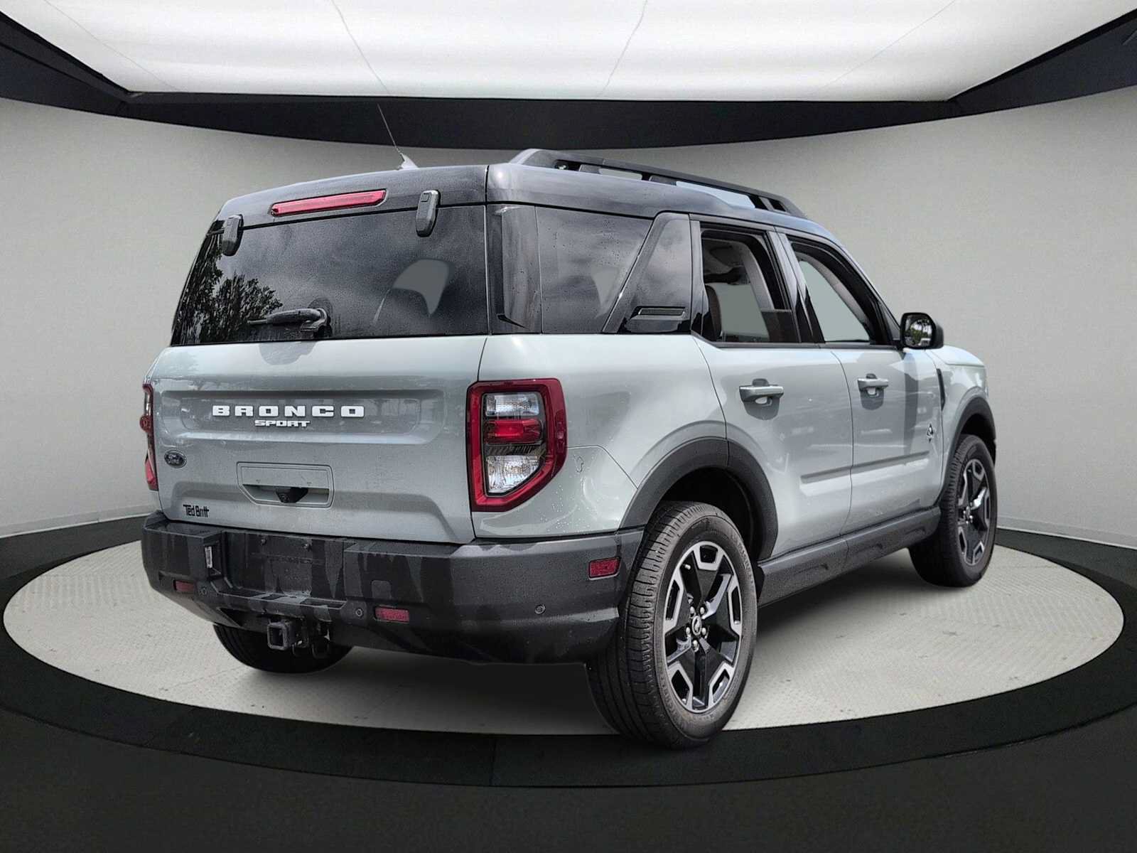Used 2022 Ford Bronco Sport Outer Banks AWD/4WD image 8