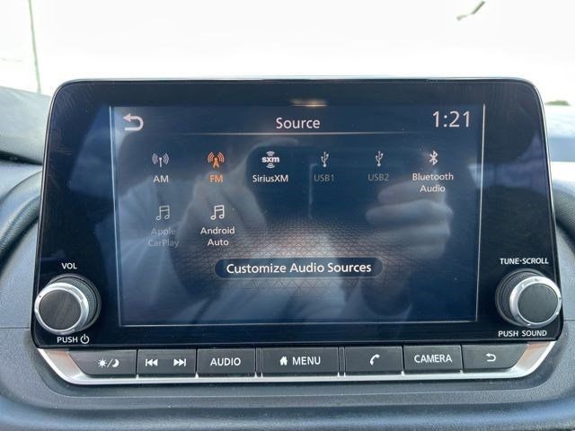 Used 2024 Nissan Rogue SV image 27