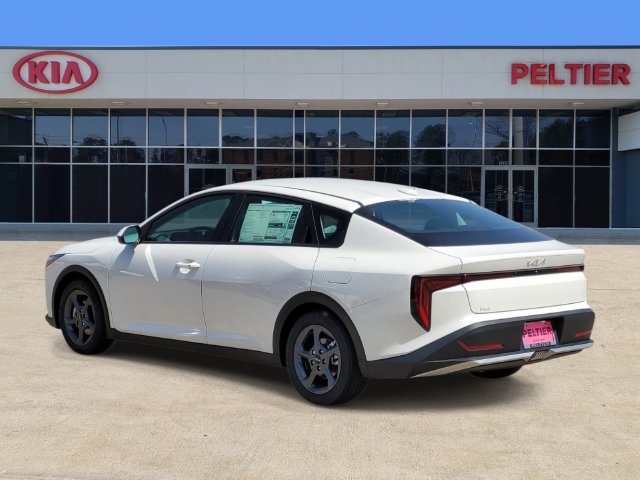 New 2026 Kia K4 FWD image 3