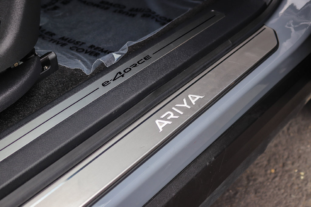 Used 2024 Nissan Ariya AWD image 27