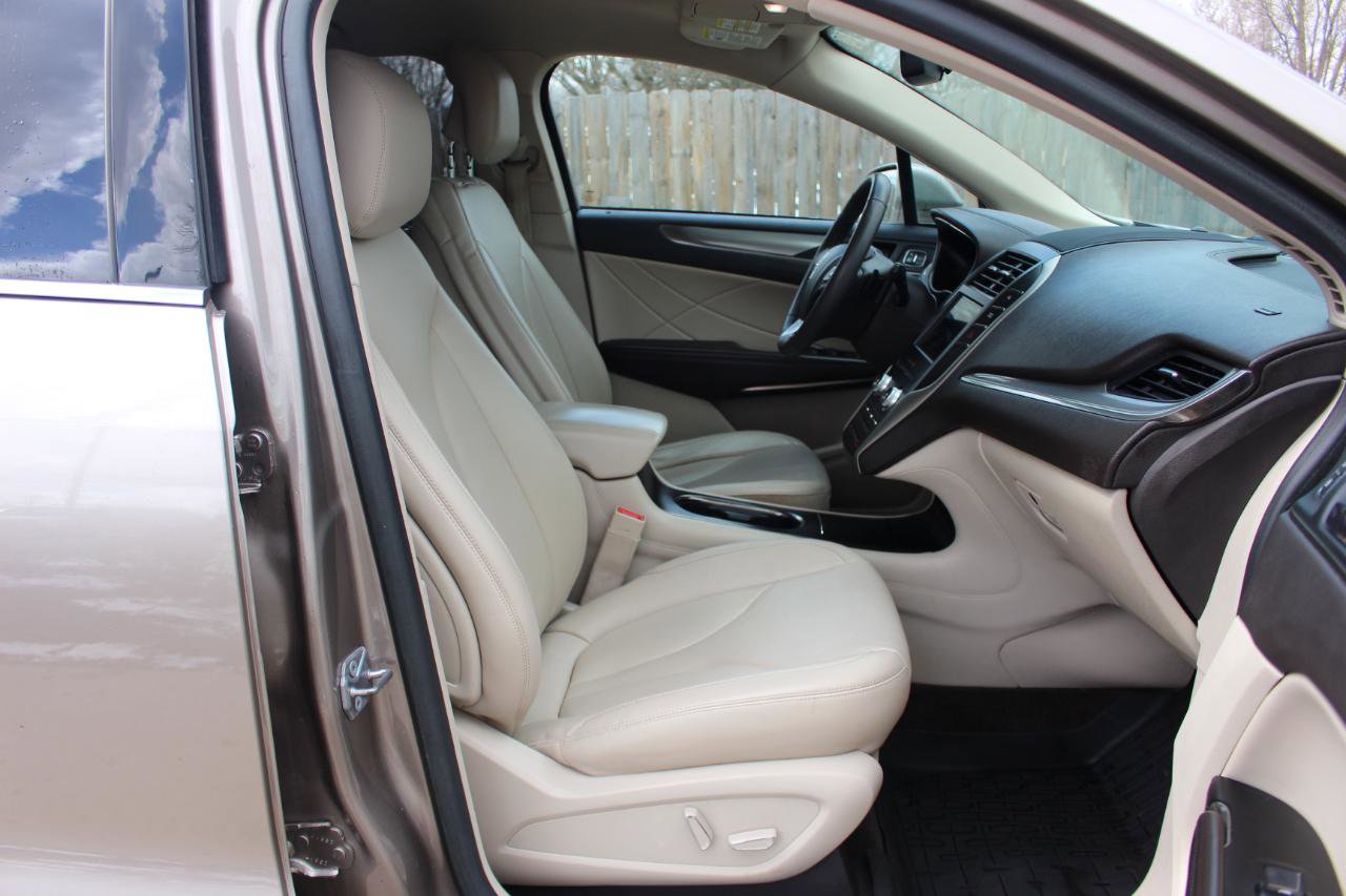 Used 2018 Lincoln MKC Premiere image 35