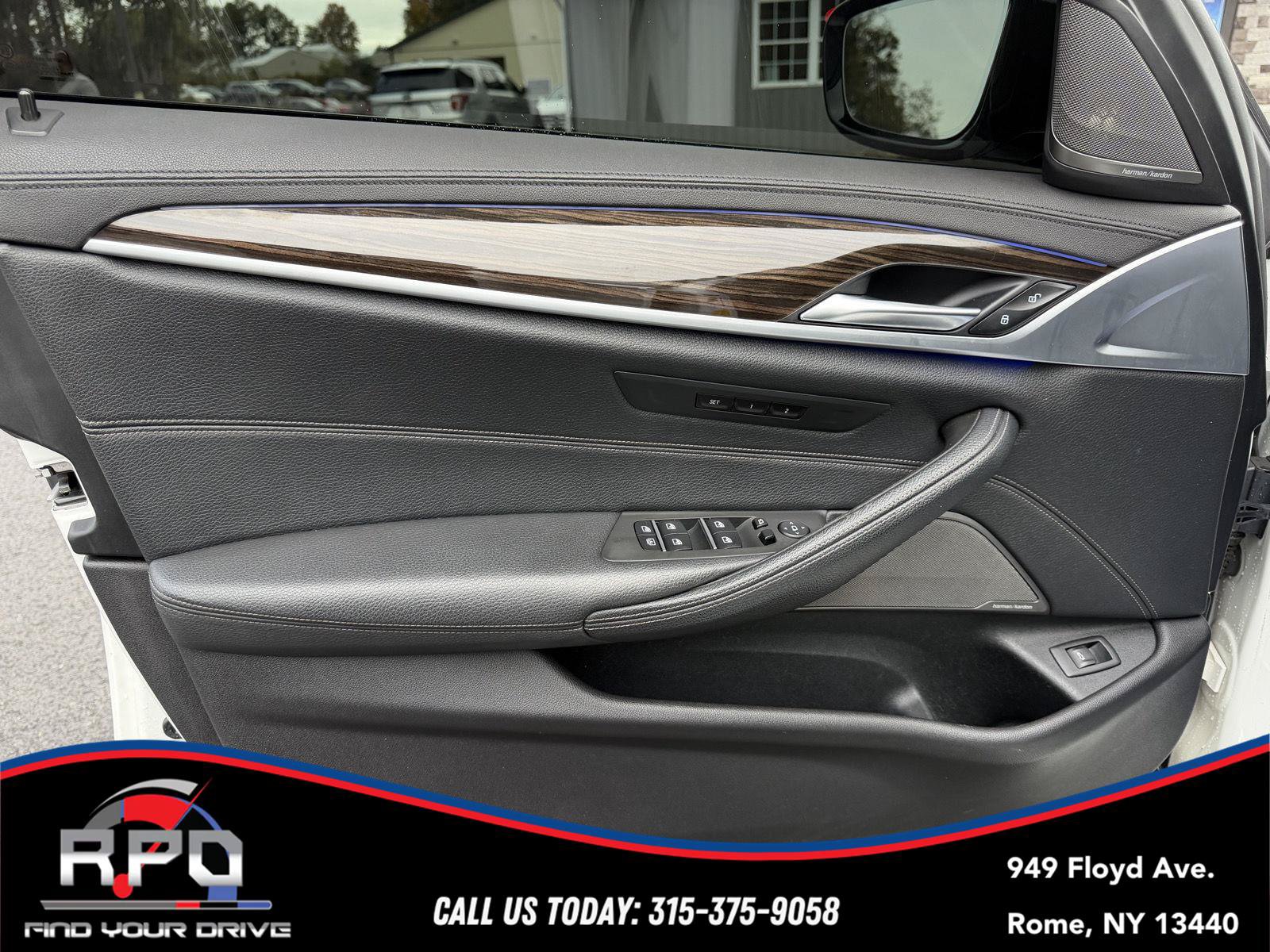 Used 2020 BMW M550i xDrive w/ Executive Package AWD/4WD image 26