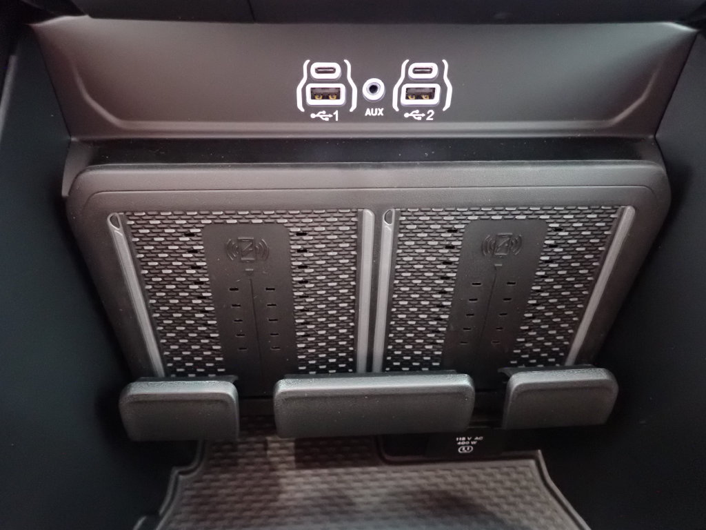 New 2027 RAM 2500 Rebel w/ Rebel Level 1 Equipment Group AWD/4WD image 7
