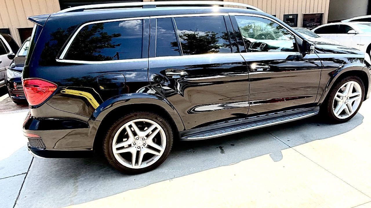 Used 2014 Mercedes-Benz GL 550 4MATIC image 16