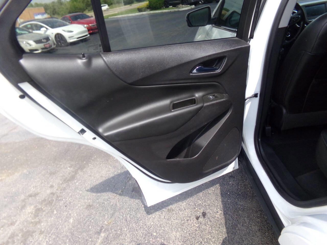 Used 2021 Chevrolet Equinox LT image 14