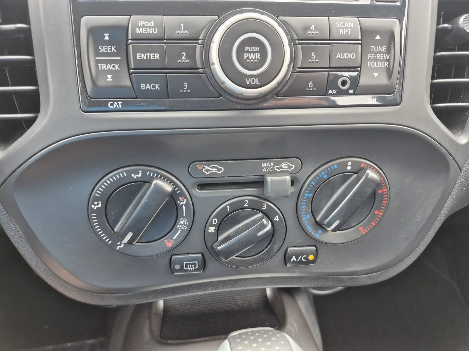 Used 2013 Nissan Juke S AWD/4WD image 21
