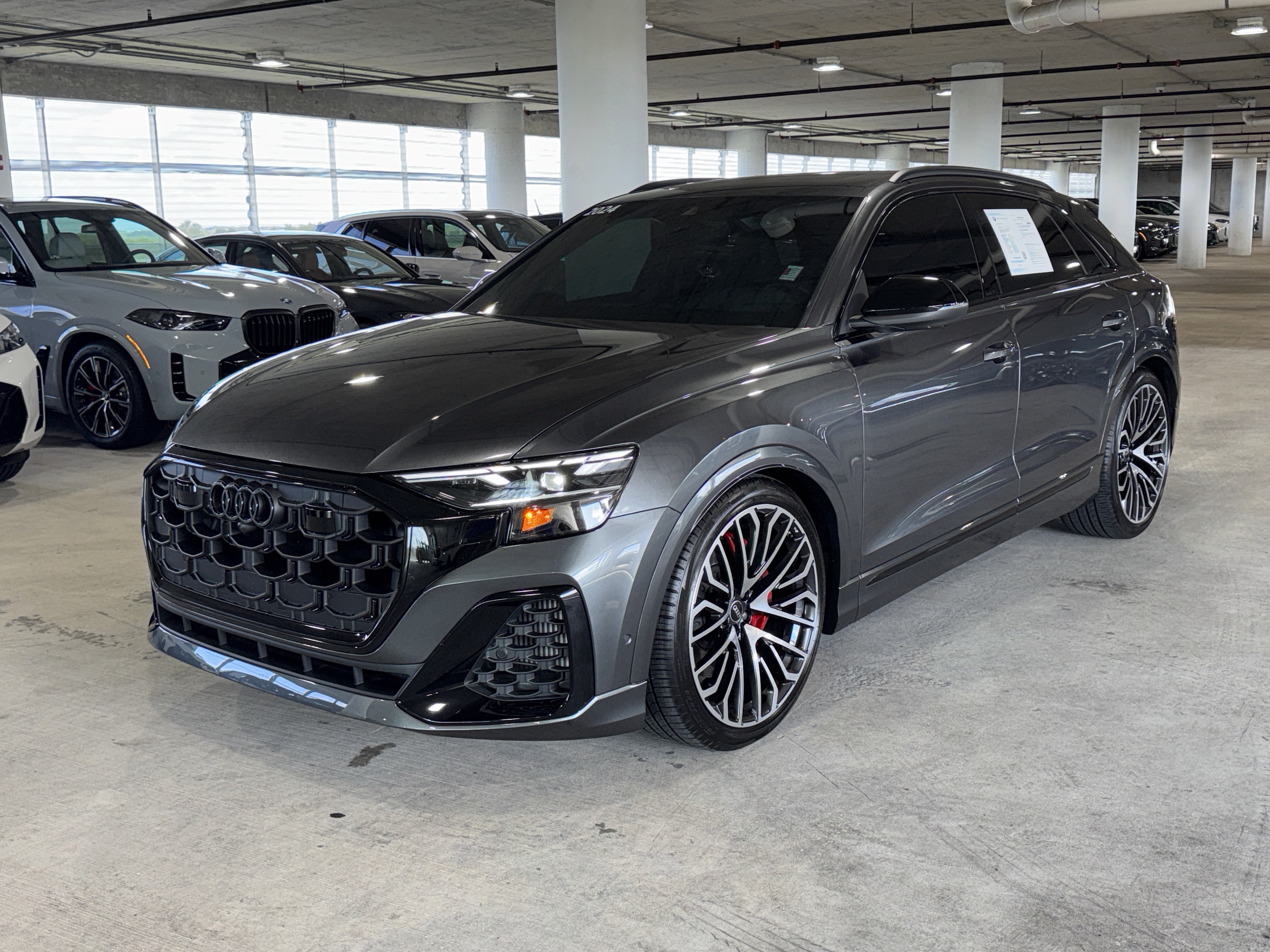 Used 2024 Audi SQ8 Premium Plus AWD/4WD image 4