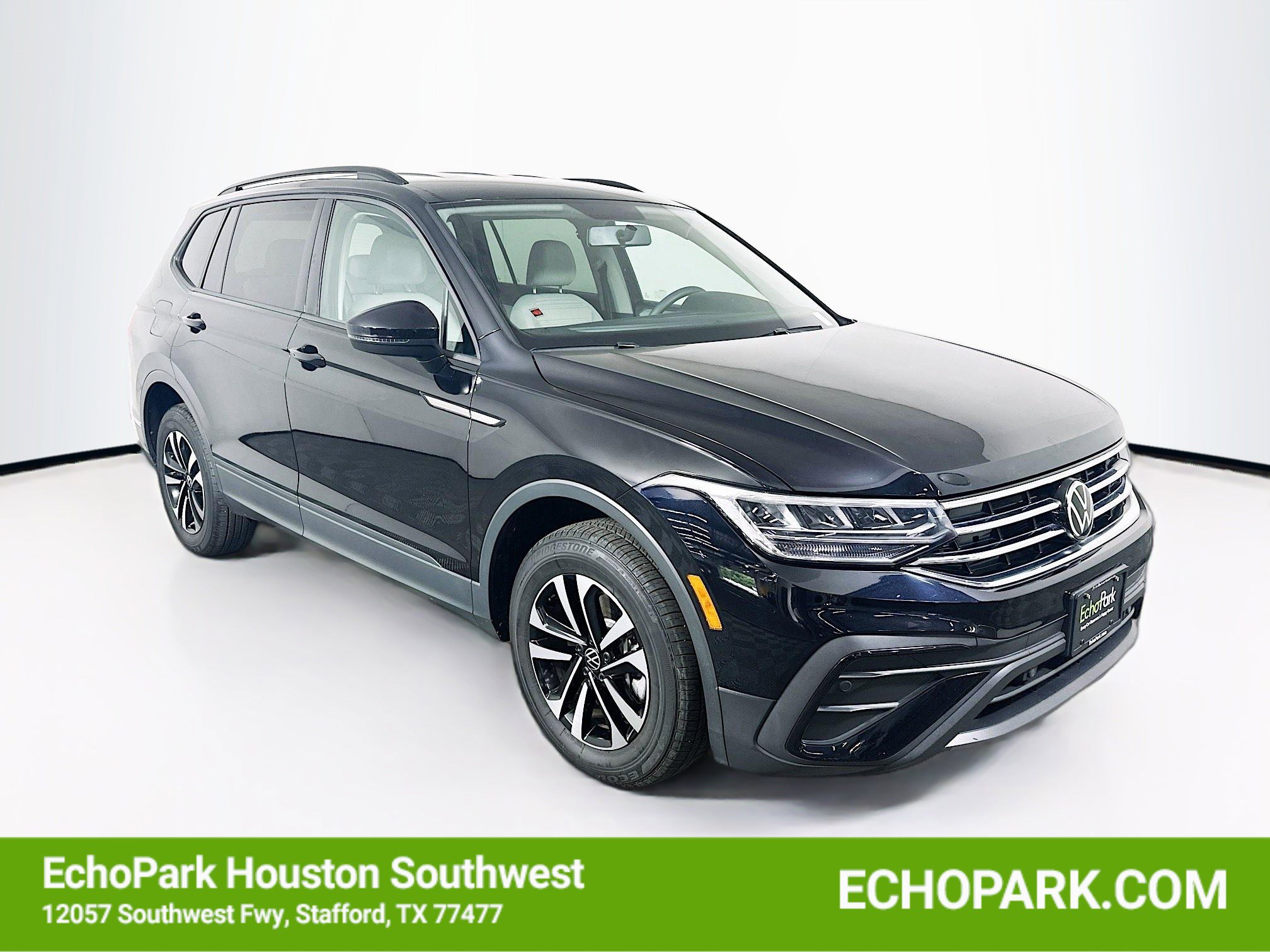 Used 2022 Volkswagen Tiguan S FWD image 1