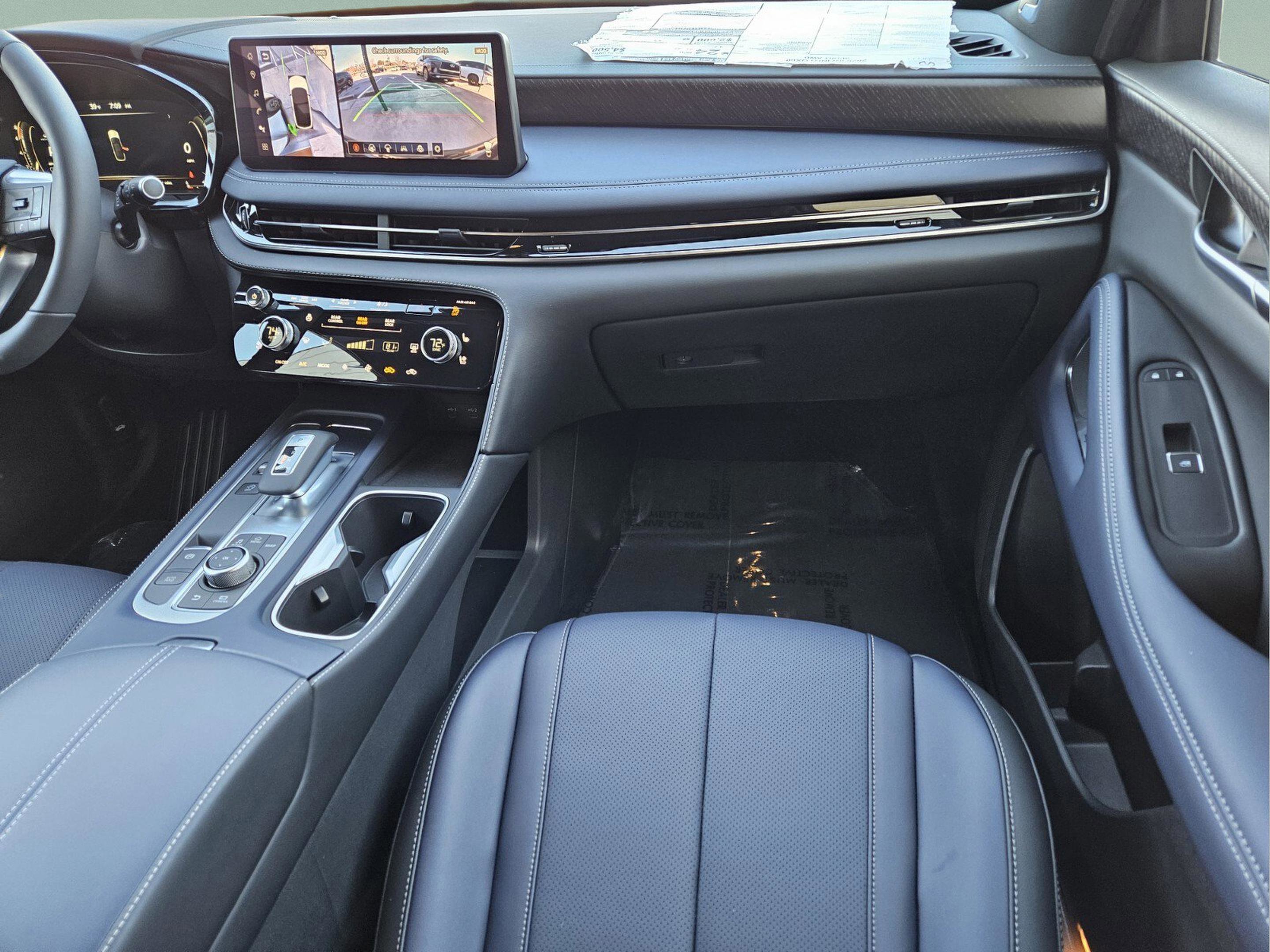 New 2026 INFINITI QX60 Sport image 14