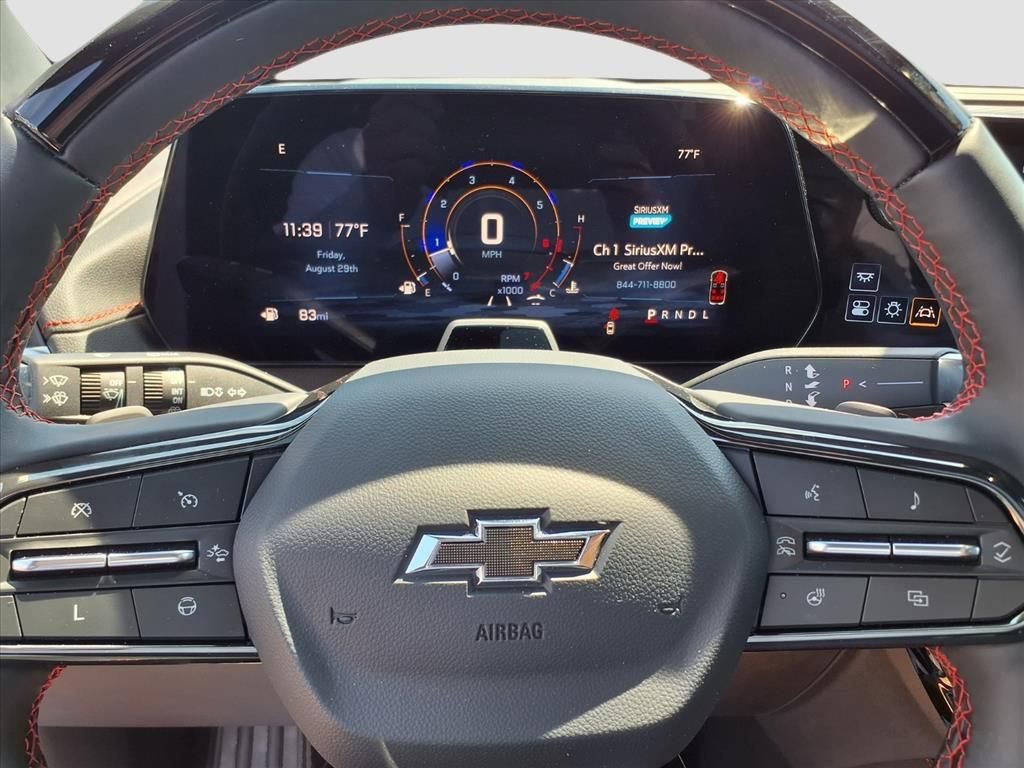 Used 2024 Chevrolet Traverse RS image 24