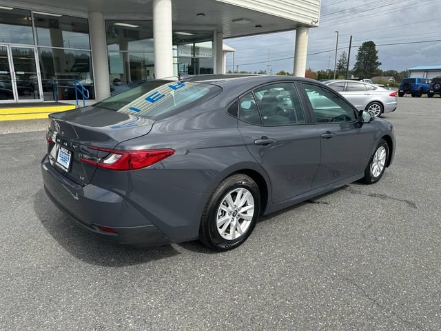 Used 2025 Toyota Camry LE FWD image 2