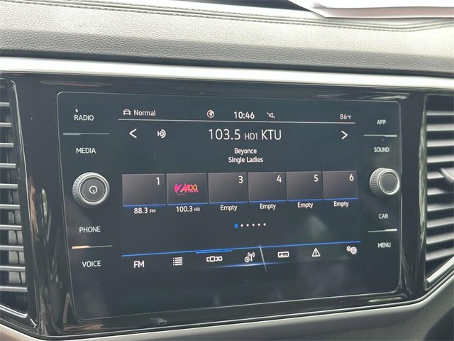 Certified 2022 Volkswagen Atlas Cross Sport SE image 28