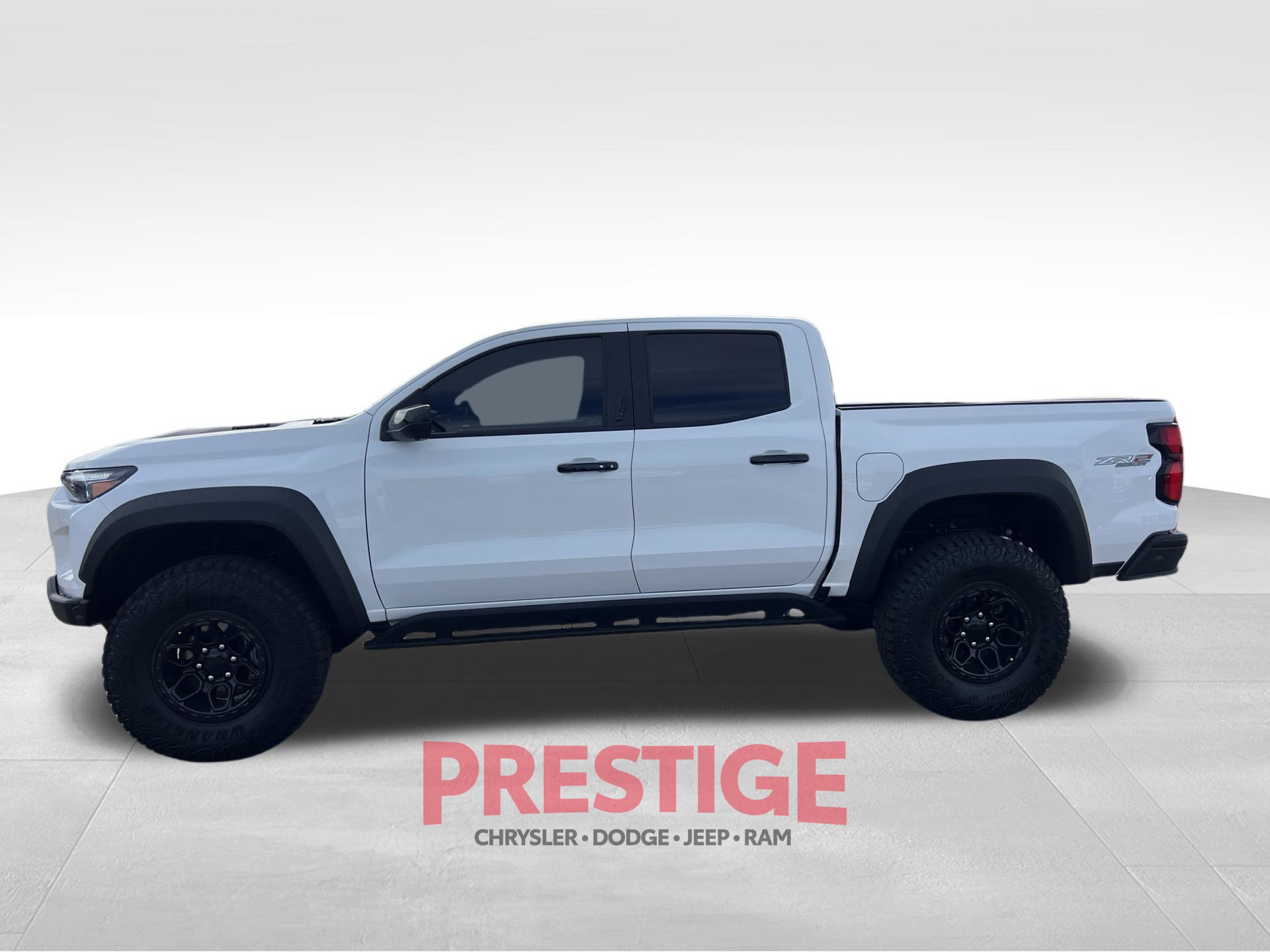 Used 2025 Chevrolet Colorado ZR2 w/ ZR2 Bison Edition AWD/4WD image 13