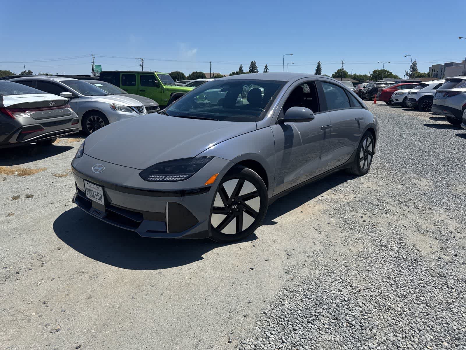 Used 2024 Hyundai Ioniq 6 SE RWD image 1
