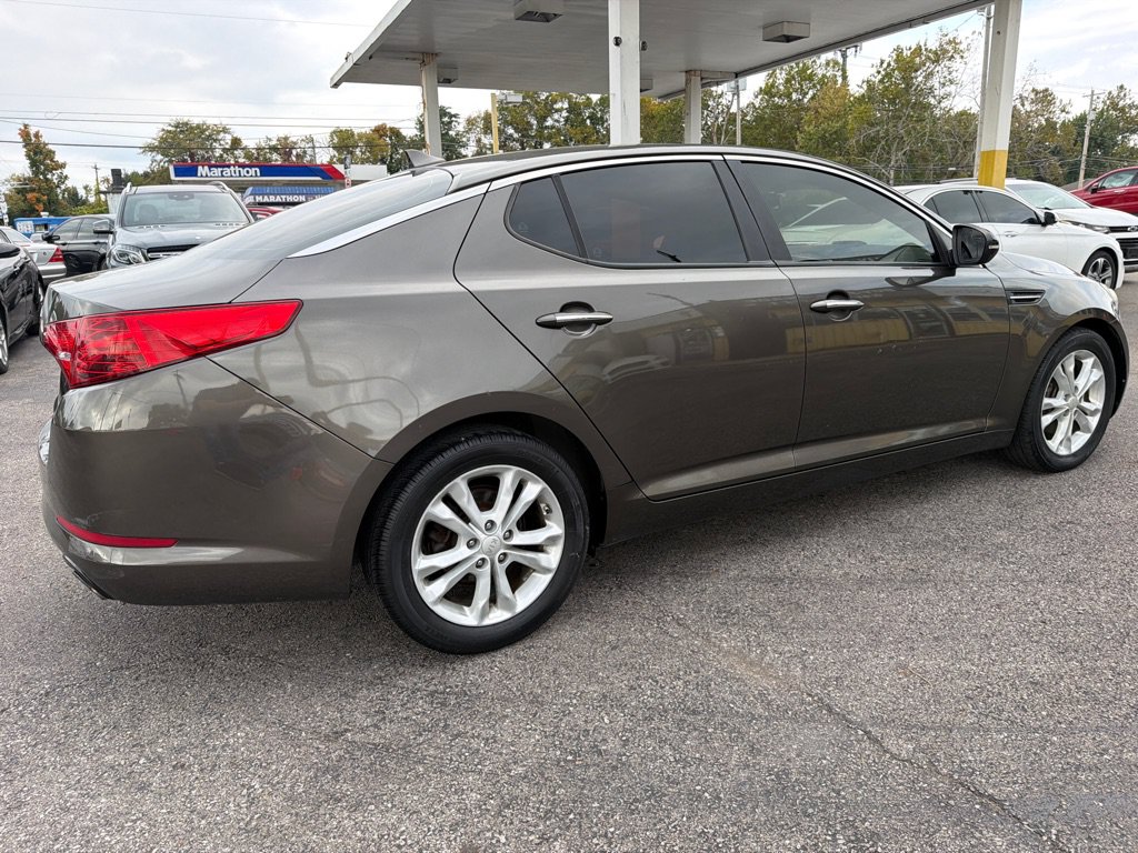Used 2012 Kia Optima LX FWD image 15