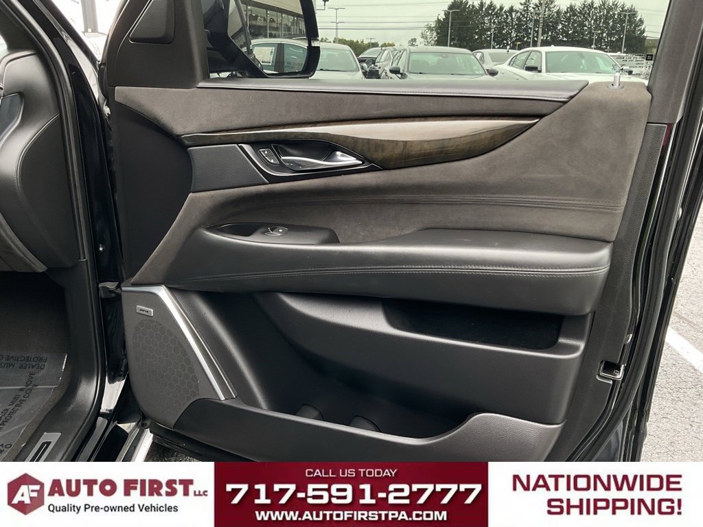 Used 2020 Cadillac Escalade ESV Platinum AWD/4WD image 21