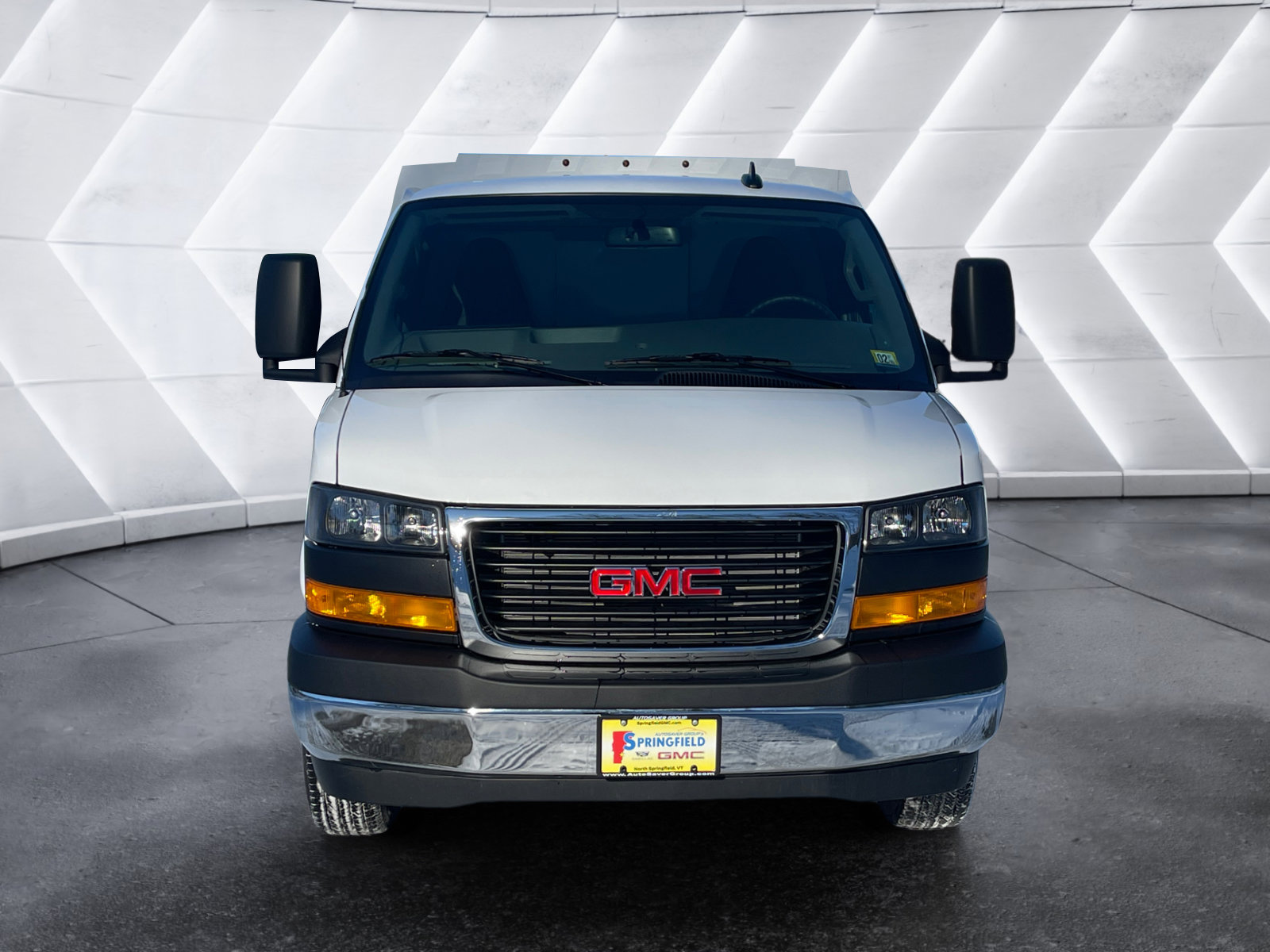 New 2026 GMC Savana 3500 w/ Power Convenience Package RWD image 9
