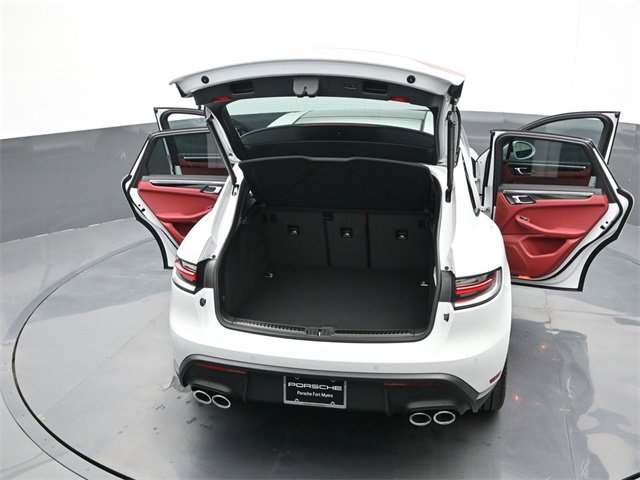 New 2026 Porsche Macan image 27