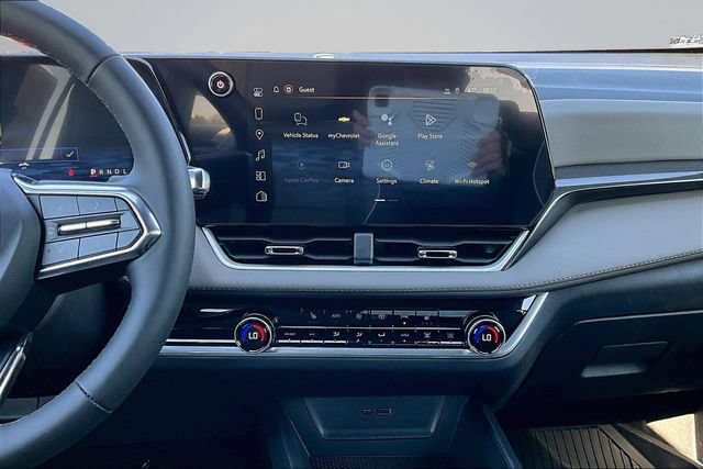 New 2026 Chevrolet Equinox LT w/ Convenience Package II FWD image 6