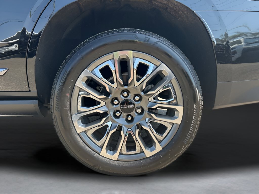 Used 2023 GMC Yukon Denali Ultimate AWD/4WD image 35