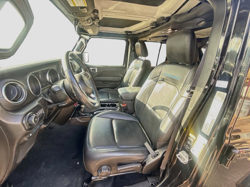 Used 2022 Jeep Wrangler Unlimited Rubicon 4xe w/ Dual Top Group AWD/4WD image 23