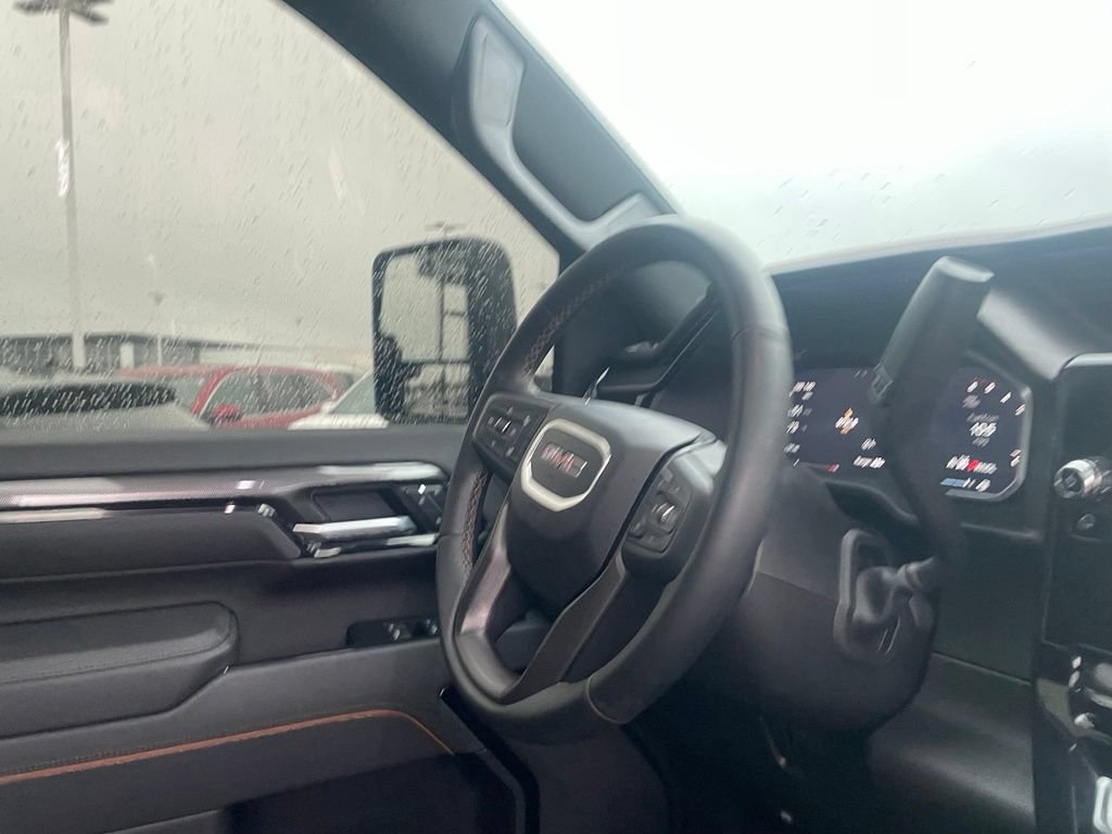Used 2026 GMC Sierra 2500 AT4 w/ AT4 Premium Plus Package AWD/4WD image 32