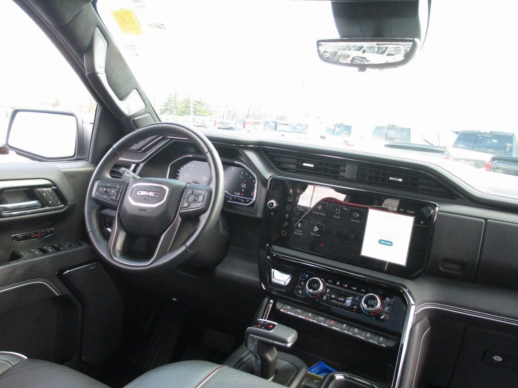 Used 2024 GMC Sierra 1500 AT4X image 27