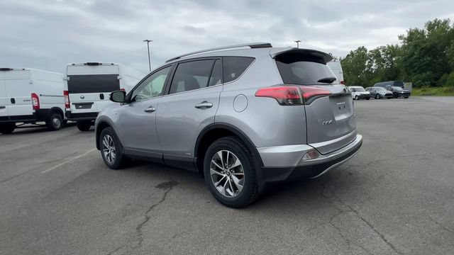 Used 2018 Toyota RAV4 XLE w/ Convenience Package AWD/4WD image 6
