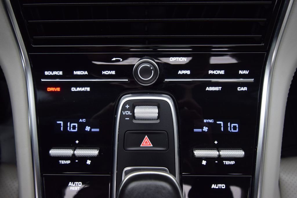 Used 2017 Porsche Panamera Turbo image 36