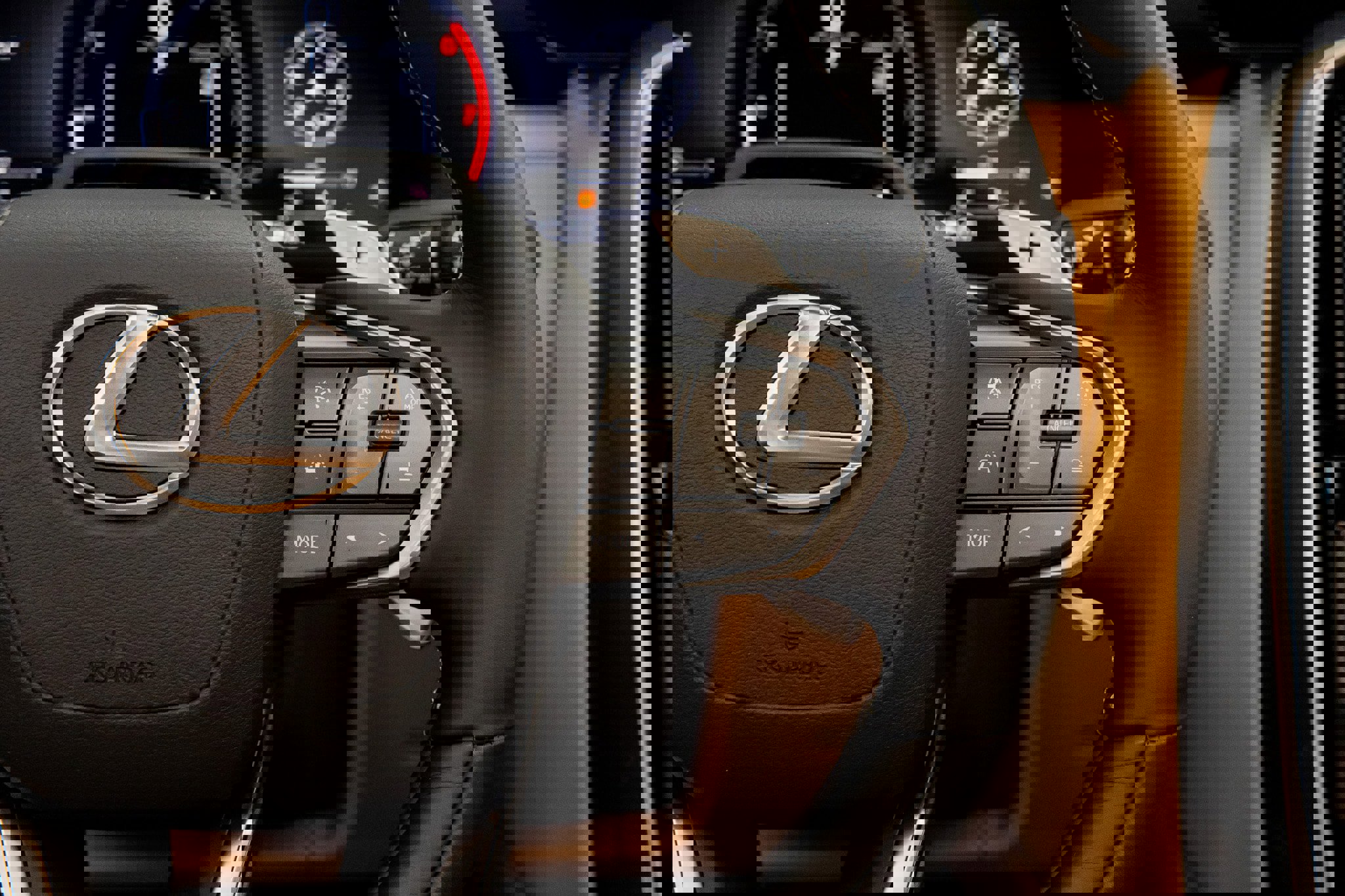 Used 2025 Lexus LX 700h Luxury image 45