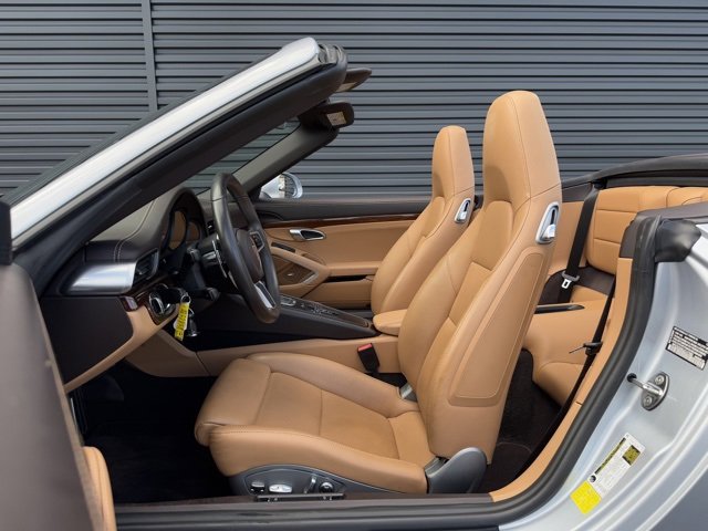 Certified 2018 Porsche 911 Carrera 4S image 5