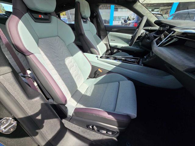 New 2025 Audi S e-tron GT Prestige image 12