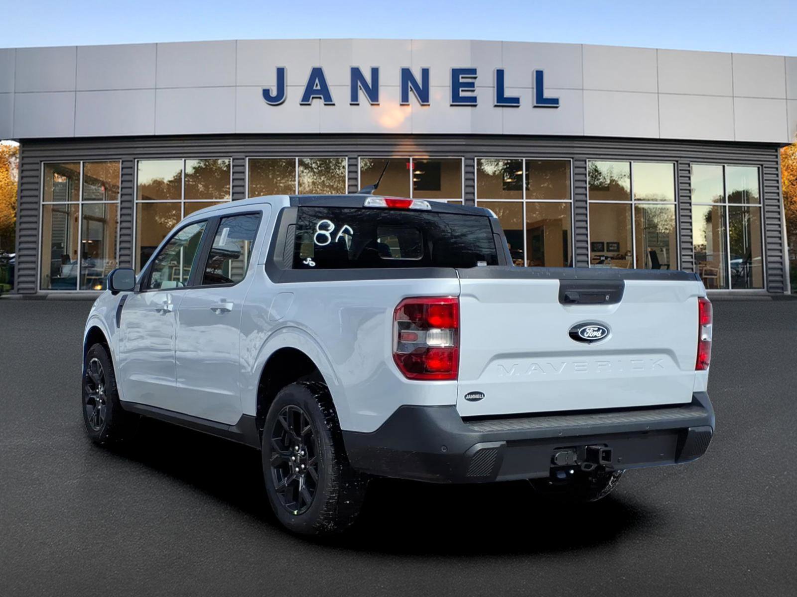 New 2026 Ford Maverick Lariat w/ Black Appearance Package image 4