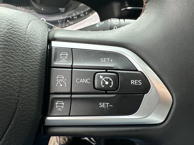 Used 2022 Jeep Compass Limited image 36