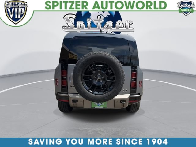 Used 2021 Land Rover Defender 110 X-Dynamic SE AWD/4WD image 8