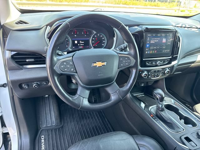 Used 2021 Chevrolet Traverse Premier w/ Redline Edition AWD/4WD image 14