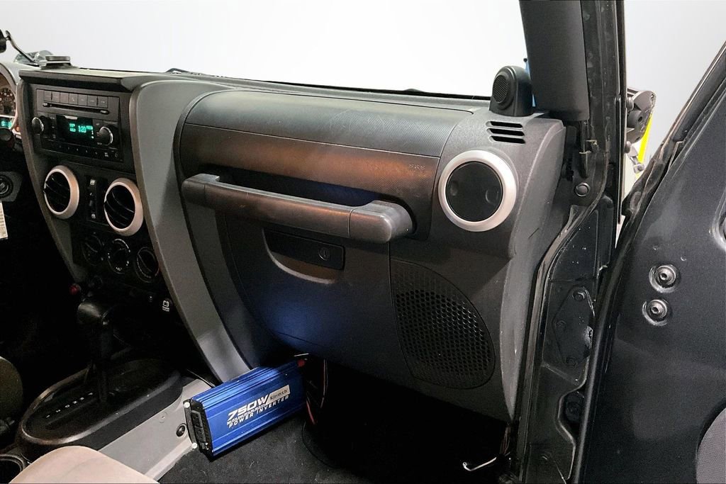 Used 2010 Jeep Wrangler Unlimited Sahara w/ Dual Top Group image 21