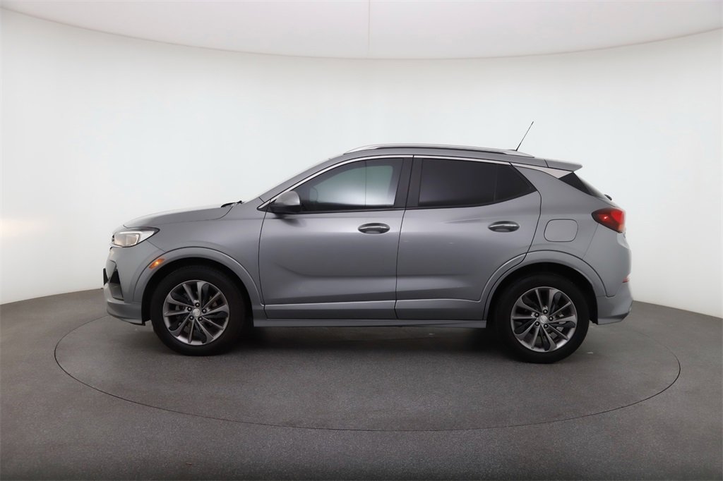 Used 2023 Buick Encore GX Select w/ Sport Touring Package image 2