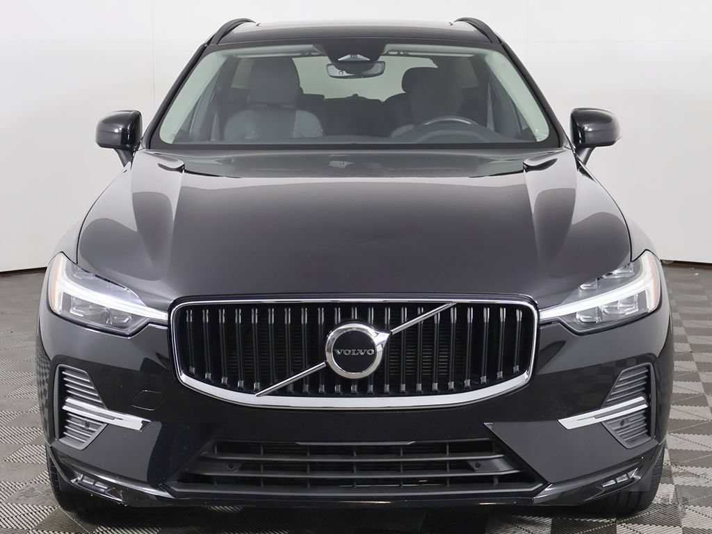 Used 2022 Volvo XC60 B5 Momentum AWD/4WD image 11
